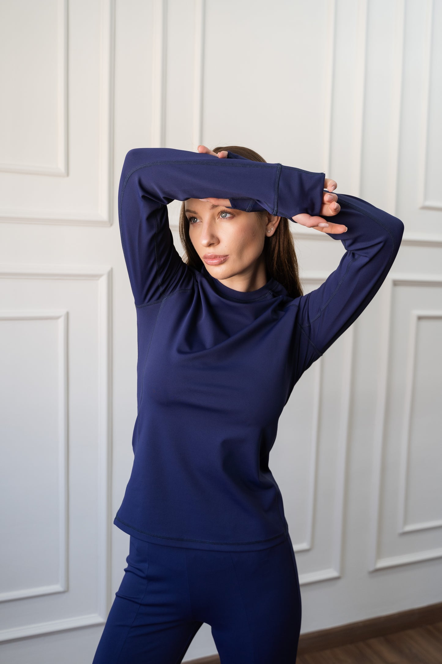 Sporty Thumbhole Top In Navy