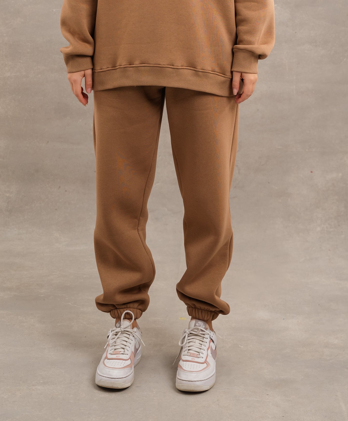 Basic Fleece Sweatpants In Light Brown