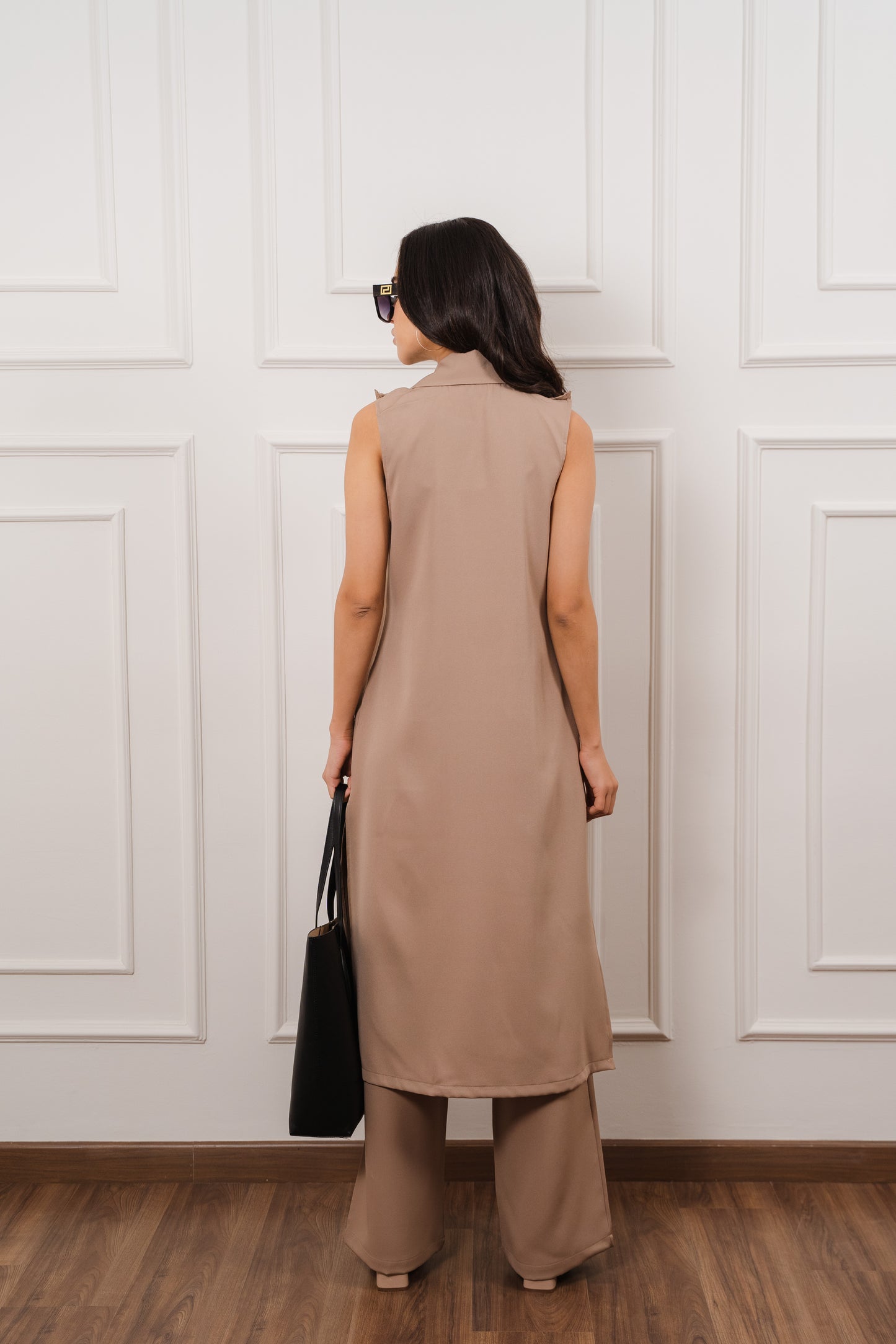Long Classic Vest In Raw Umber