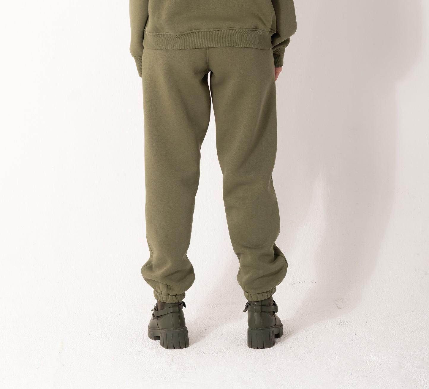 Basic Fleece Sweatpants In Olive