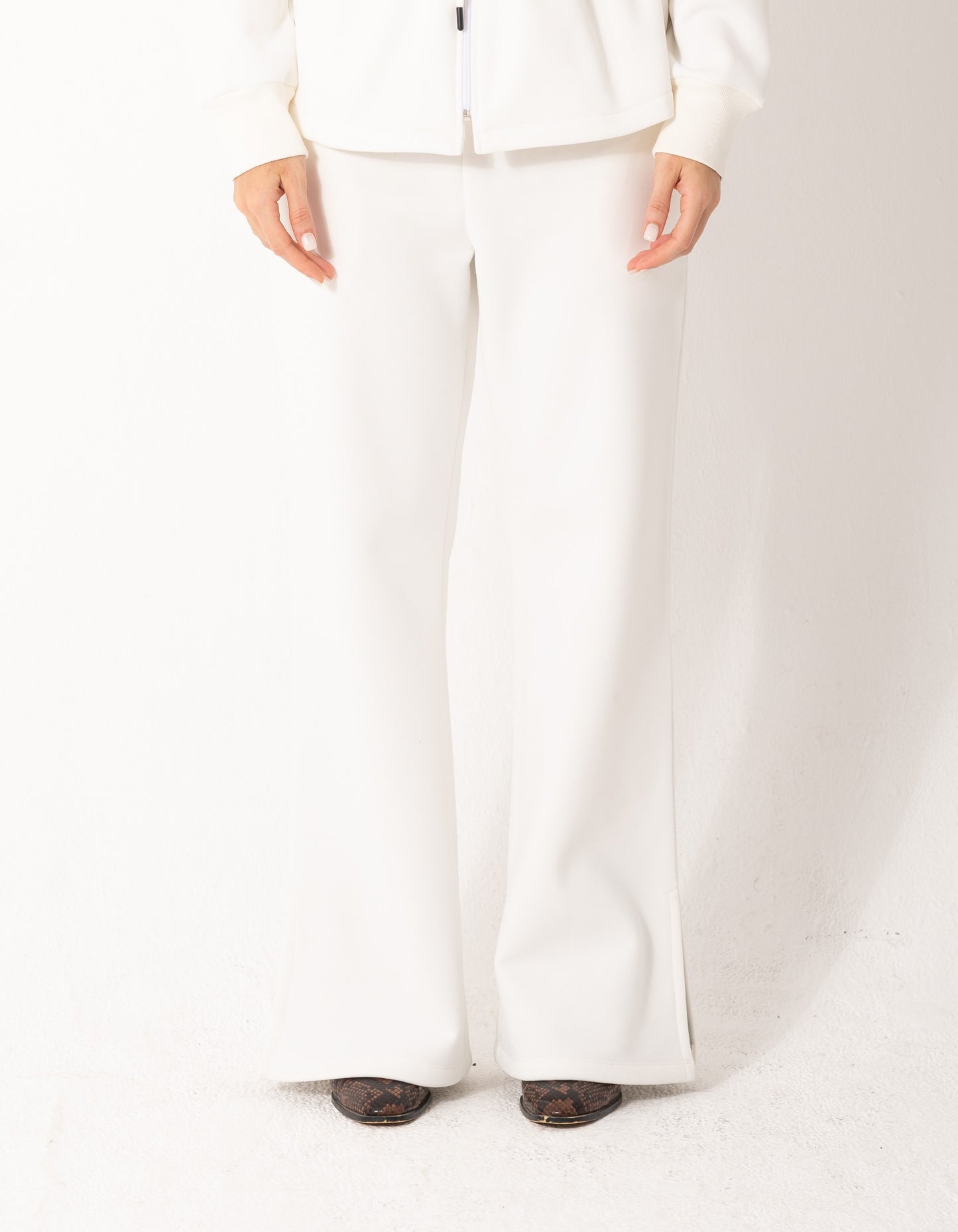 Cinched Sweatpants In White