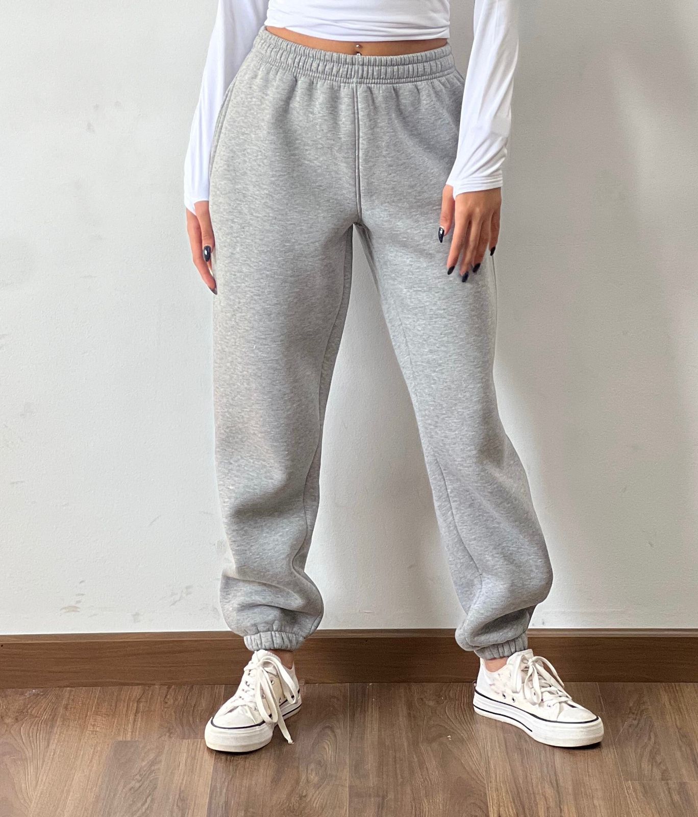 Solid Elastic Waist Joggers In Gray