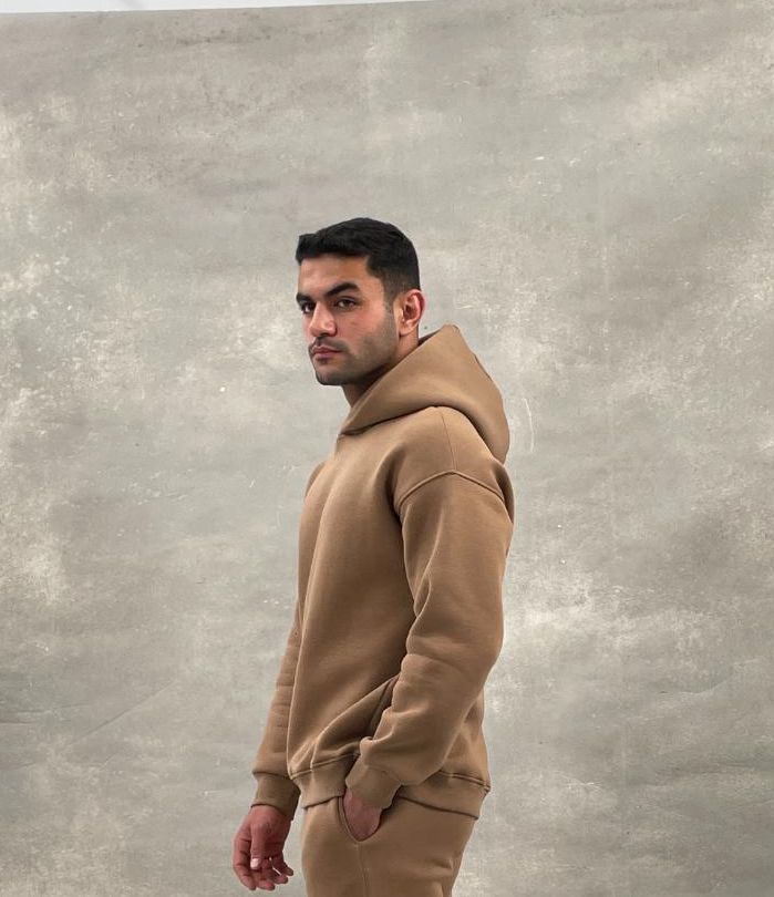 Men Basic Fleece Hoodie In Light Brown