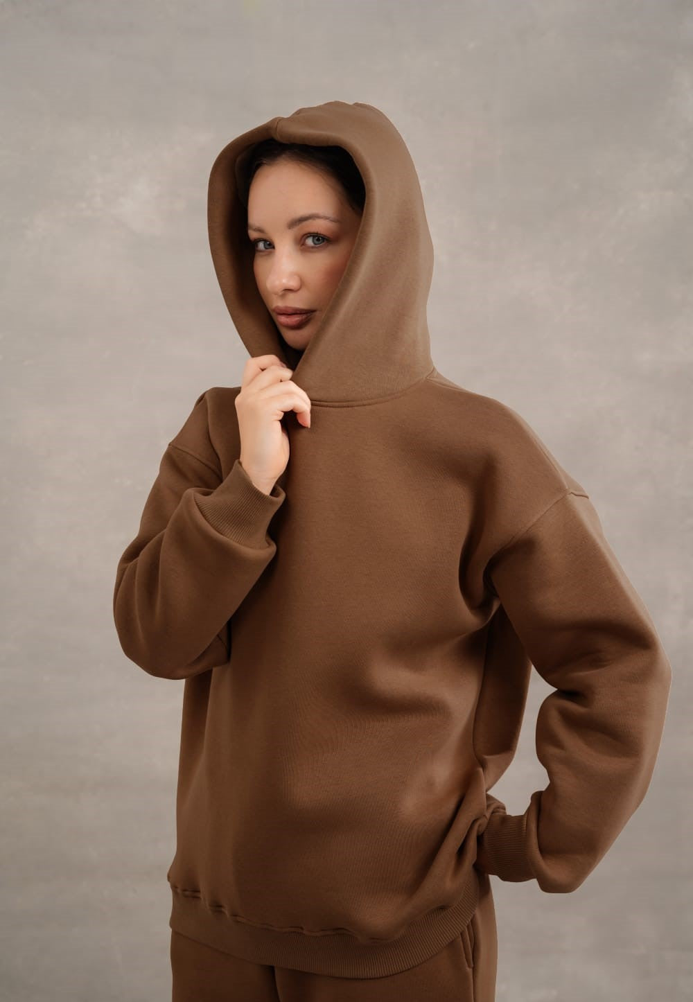 Basic Fleece Hoodie In Dark Brown